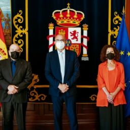 Visita institucional al Delegado del Gobierno en Canarias