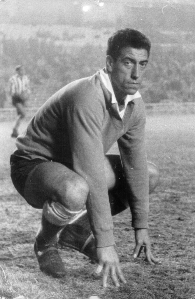 Cuco, antes de un partido frente al Valencia, en Mestalla, el 10 de febrero de 1962 (ACAN)