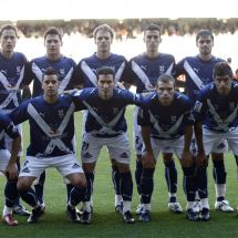 Última formación del Tenerife 09-10. Culebras, Pablo Sicilia, Mikel Alonso, Ricardo, Luna, Aragoneses (de pie); Nino, Héctor, Alfaro, Juanlu Hens y Román Martínez.