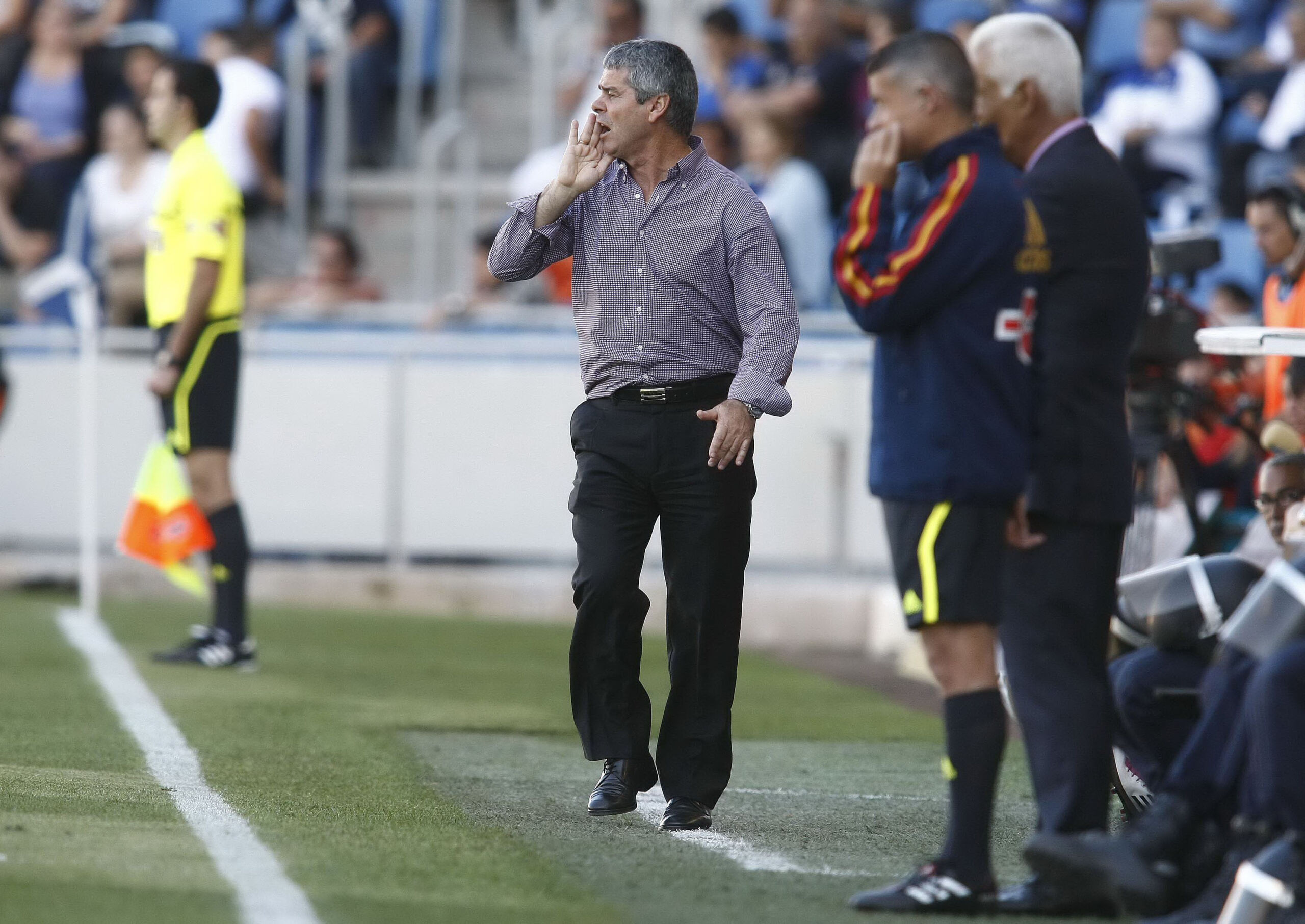2010-2011: otro descenso, ahora a Segunda B
