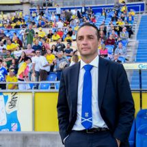 José Luis Oltra, antes del UD Las Palmas-CD Tenerife de la temporada 18-19.