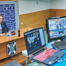 Luis Miguel Ramis es presentado telemáticamente como entrenador del CD Tenerife por las restricciones sanitarias.